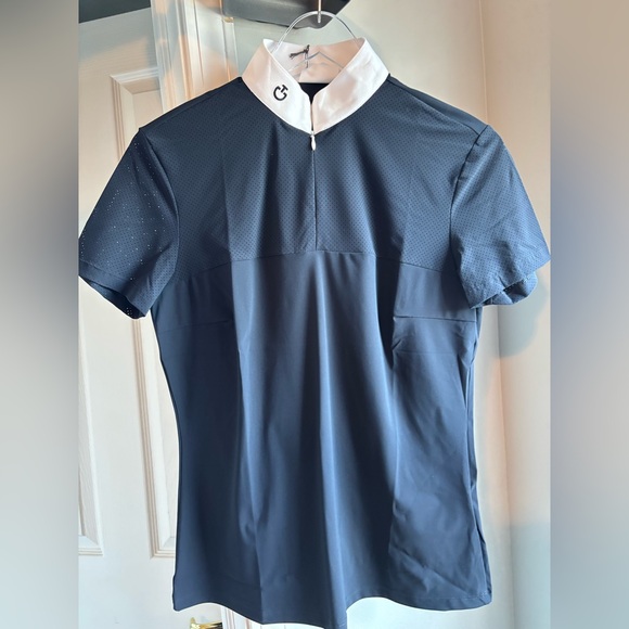 Cavalleria Toscana Tops - NWT Cavalleria Toscana Perforated Short Sleeve Competition Shirt